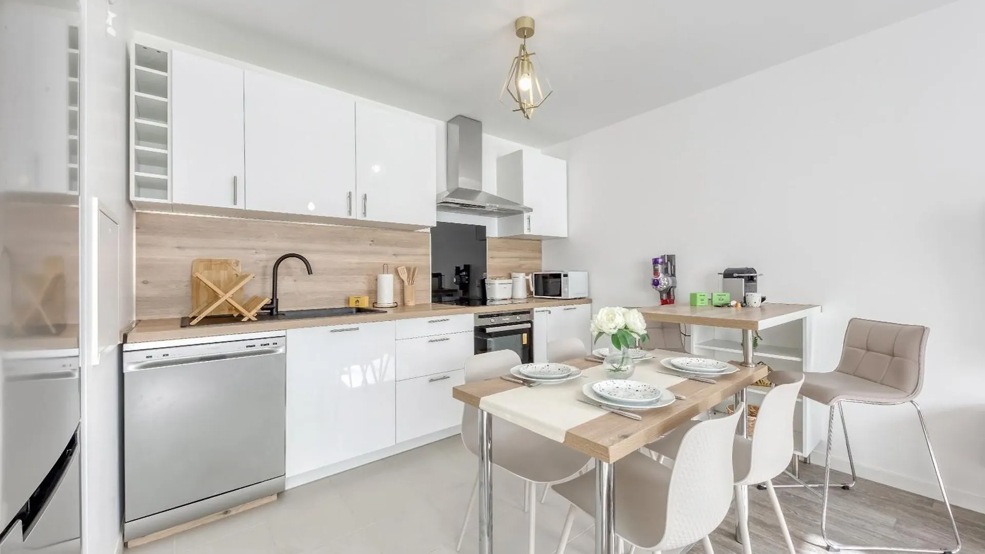 Massy Harmonia - 44M2 Cozy, Parking Apartment 0*, Massy (Essonne) France
